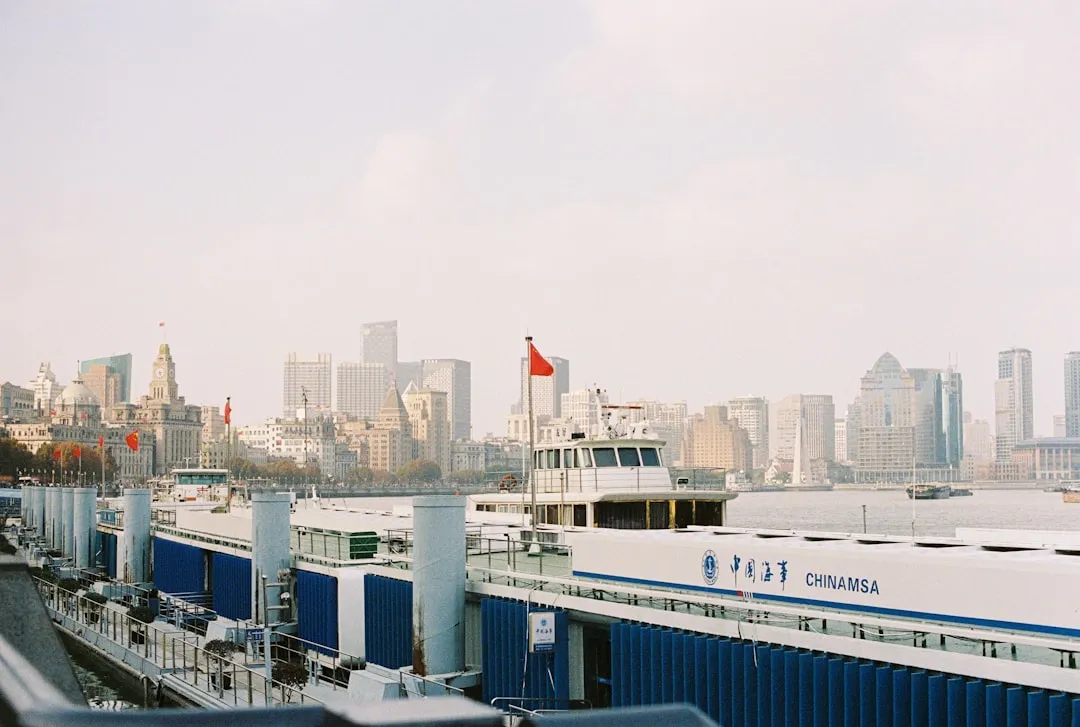 2024年企业网络安全部署指南:防火墙与VPN网关的选型要点